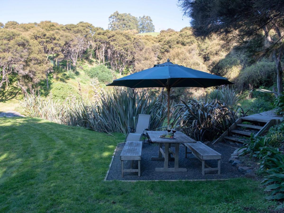 Kotare Point Paradise - Akaroa Holiday Home Dış mekan fotoğraf