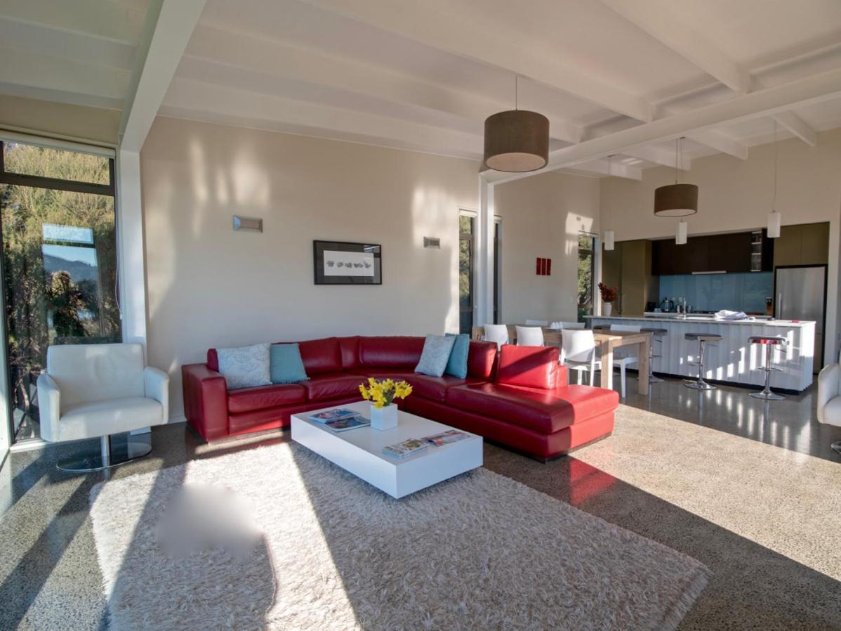 Kotare Point Paradise - Akaroa Holiday Home Dış mekan fotoğraf