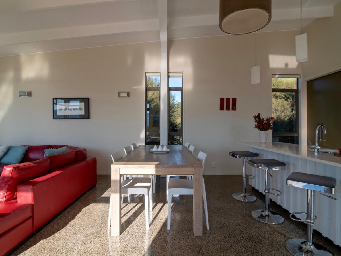 Kotare Point Paradise - Akaroa Holiday Home Dış mekan fotoğraf