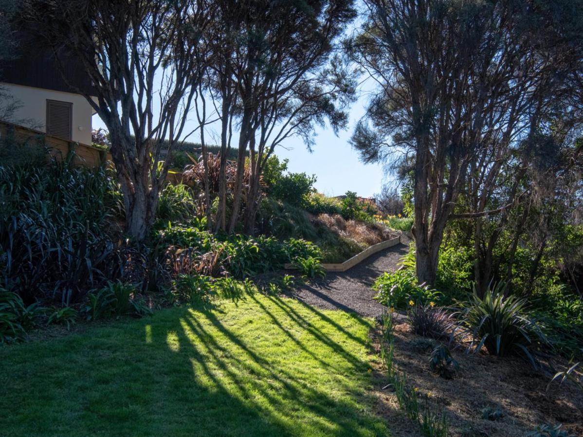 Kotare Point Paradise - Akaroa Holiday Home Dış mekan fotoğraf